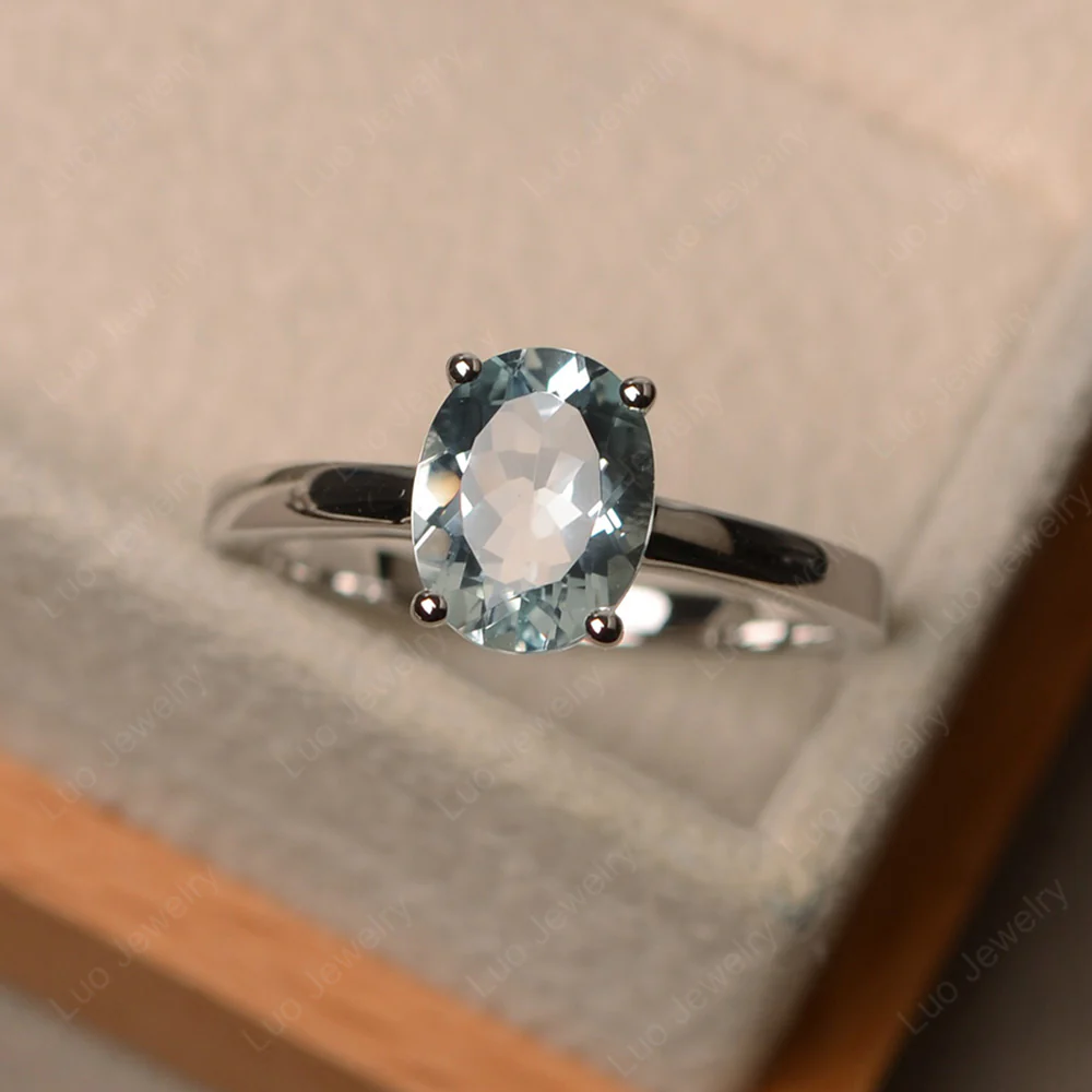 Oval Aquamarine Solitaire Engagement Ring