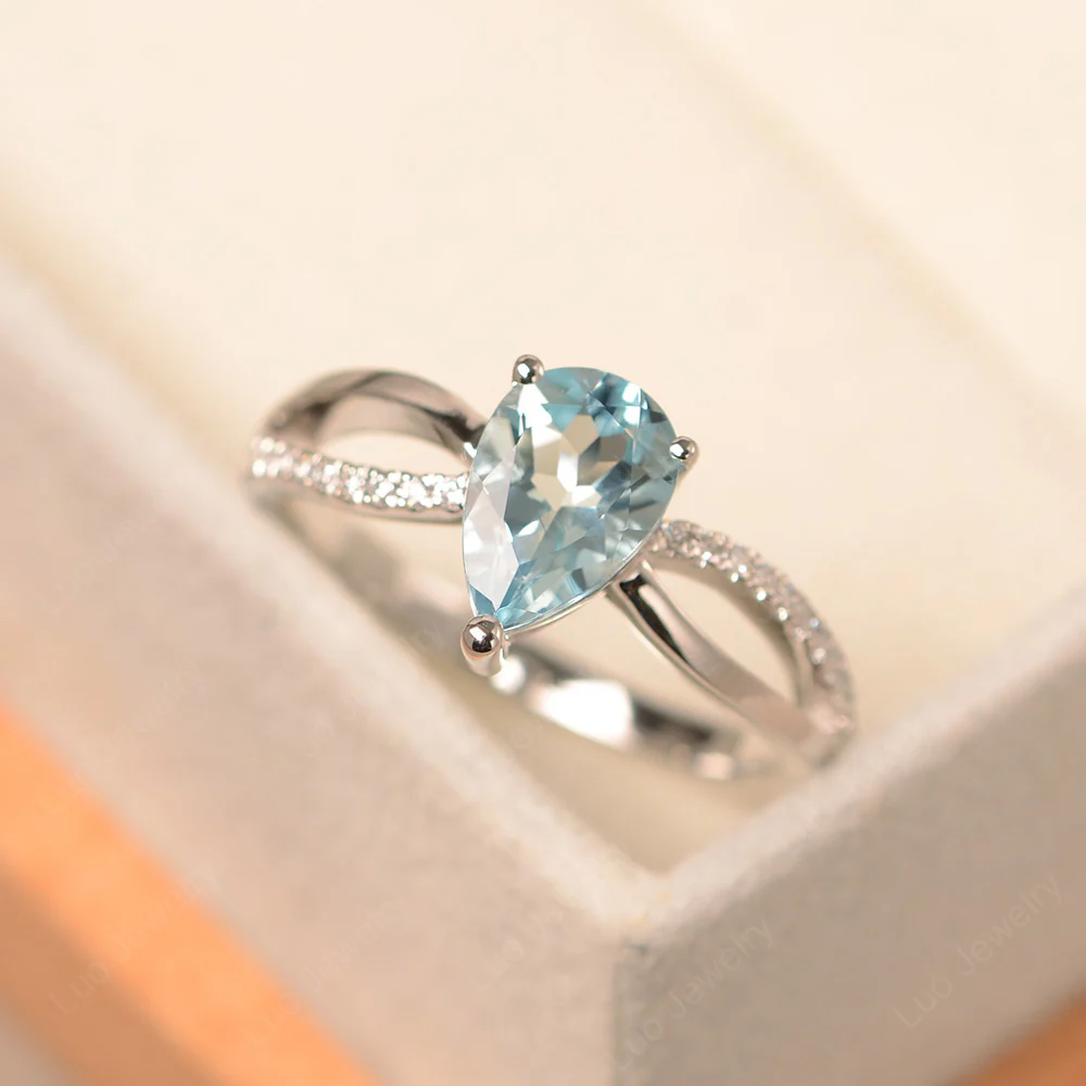 Pear Shaped Aquamarine Ring Split Shank - Image 2