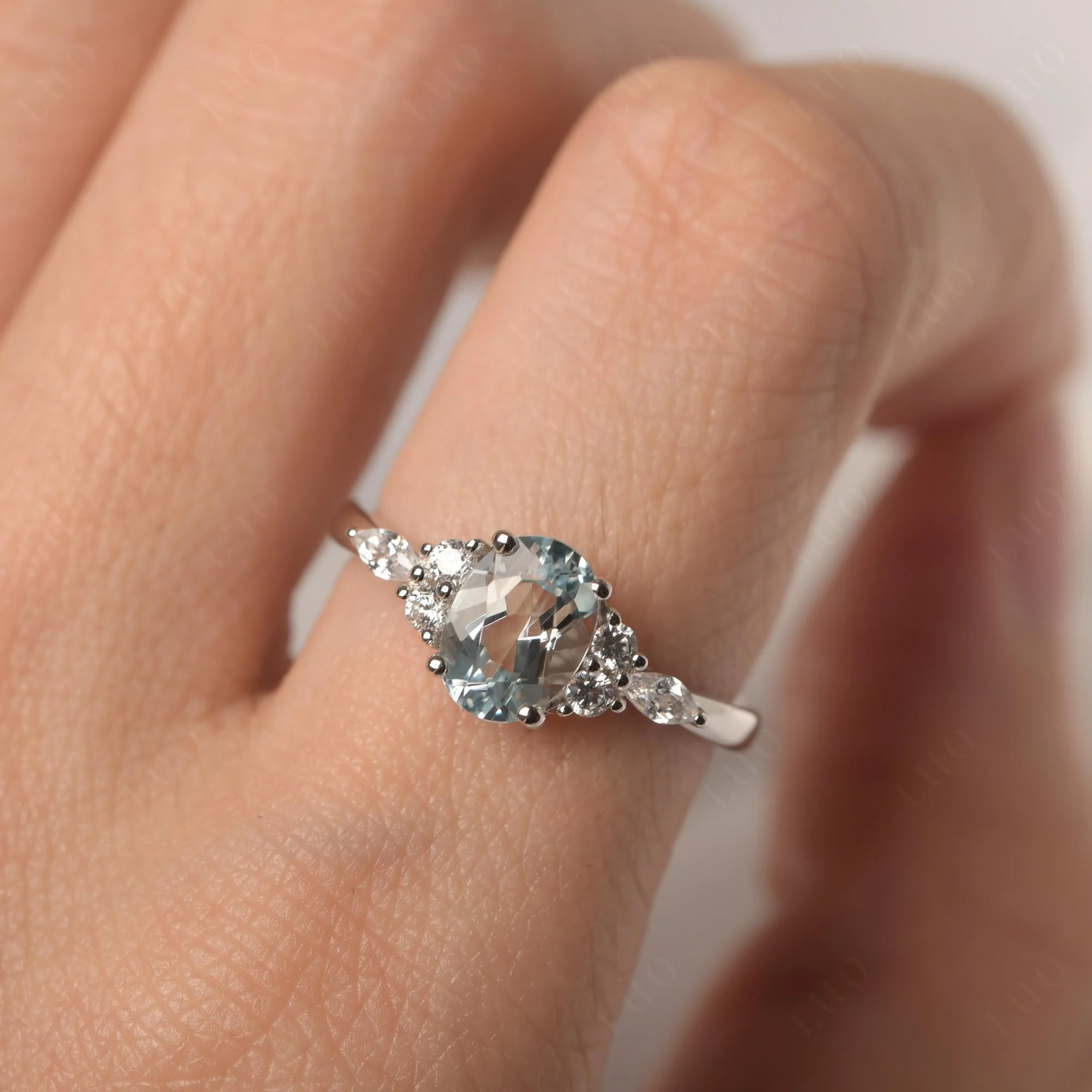 Simple Oval Aquamarine Engagement Ring - Image 33