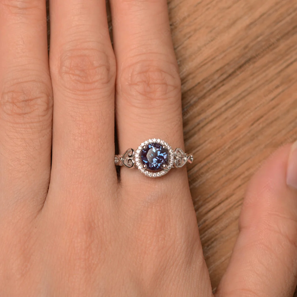 Art Deco Alexandrite Halo Engagement Ring - Image 4