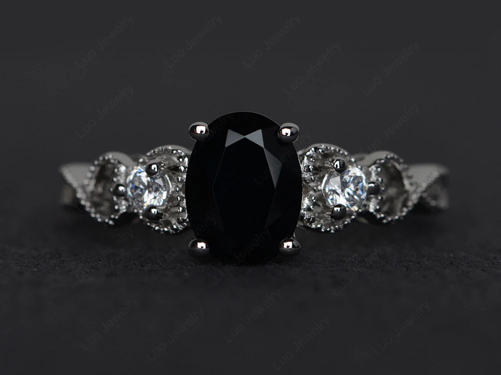 Milgrain Oval Black Spinel Ring