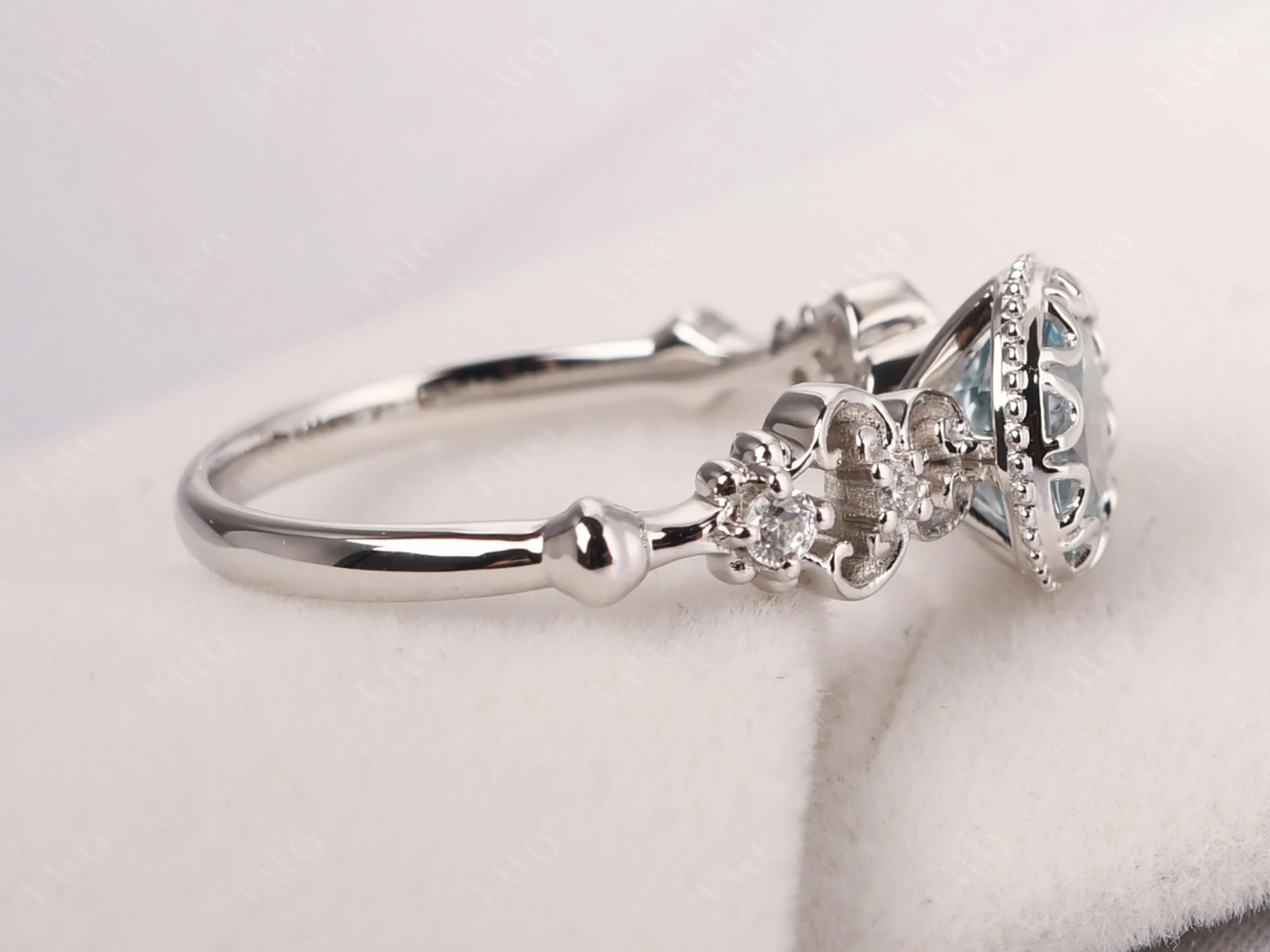 Vintage Style Aquamarine Ring - Image 13