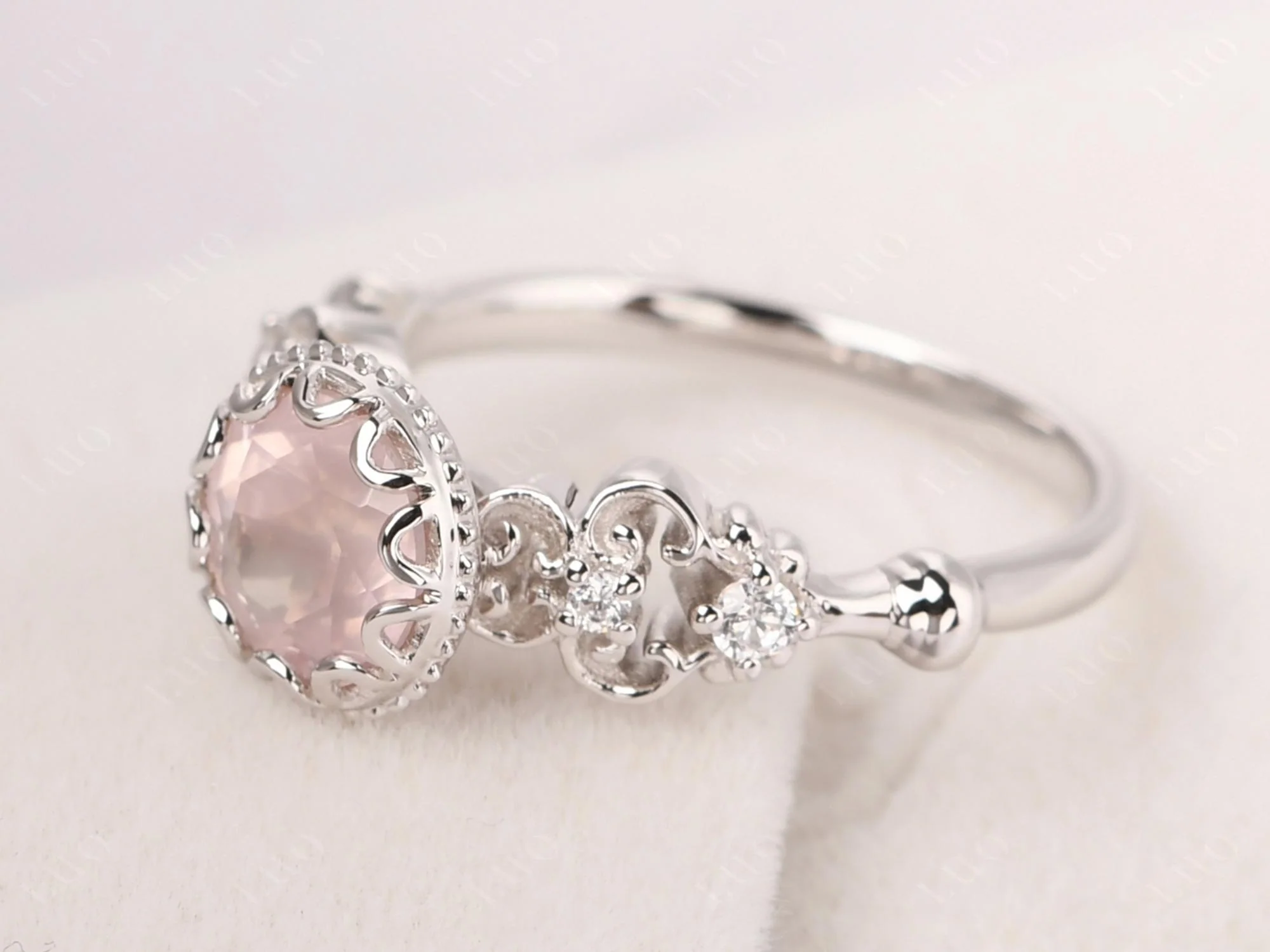 Vintage Style Rose Quartz Ring - Image 11