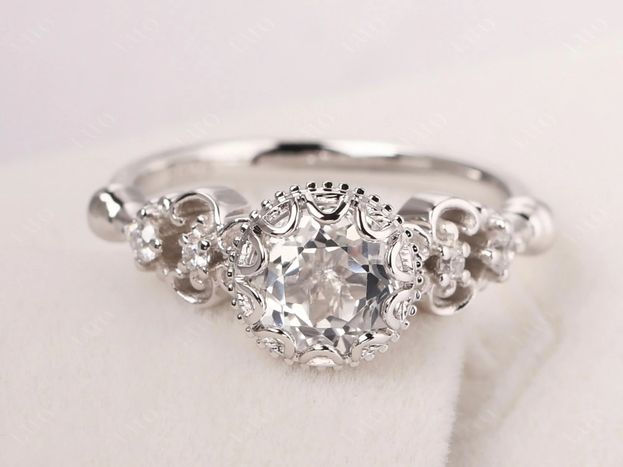 Vintage Style White Topaz Ring - Image 10