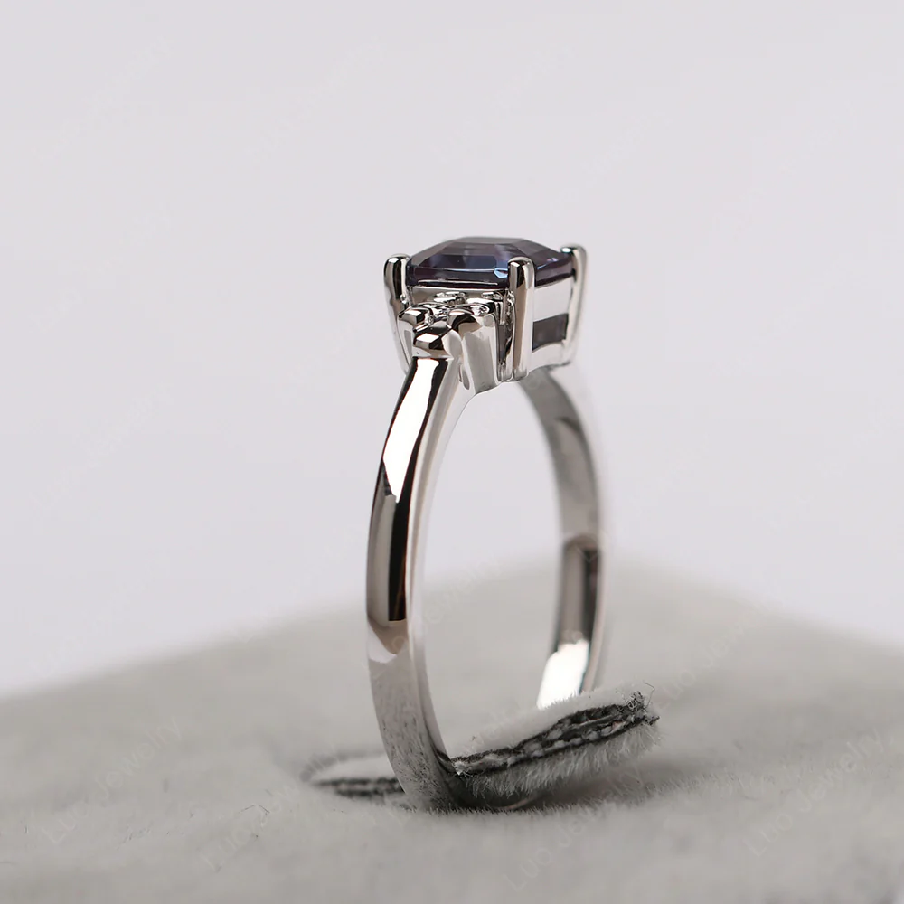 Asscher Cut Alexandrite Solitaire Ring - Image 5
