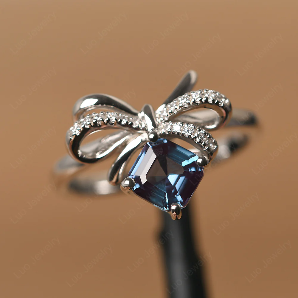 Asscher Cut Alexandrite Bowknot Ring