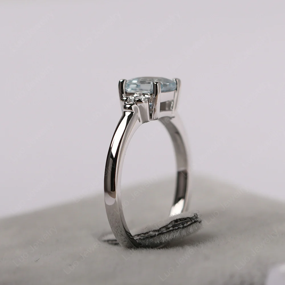 Asscher Cut Aquamarine Solitaire Ring - Image 5