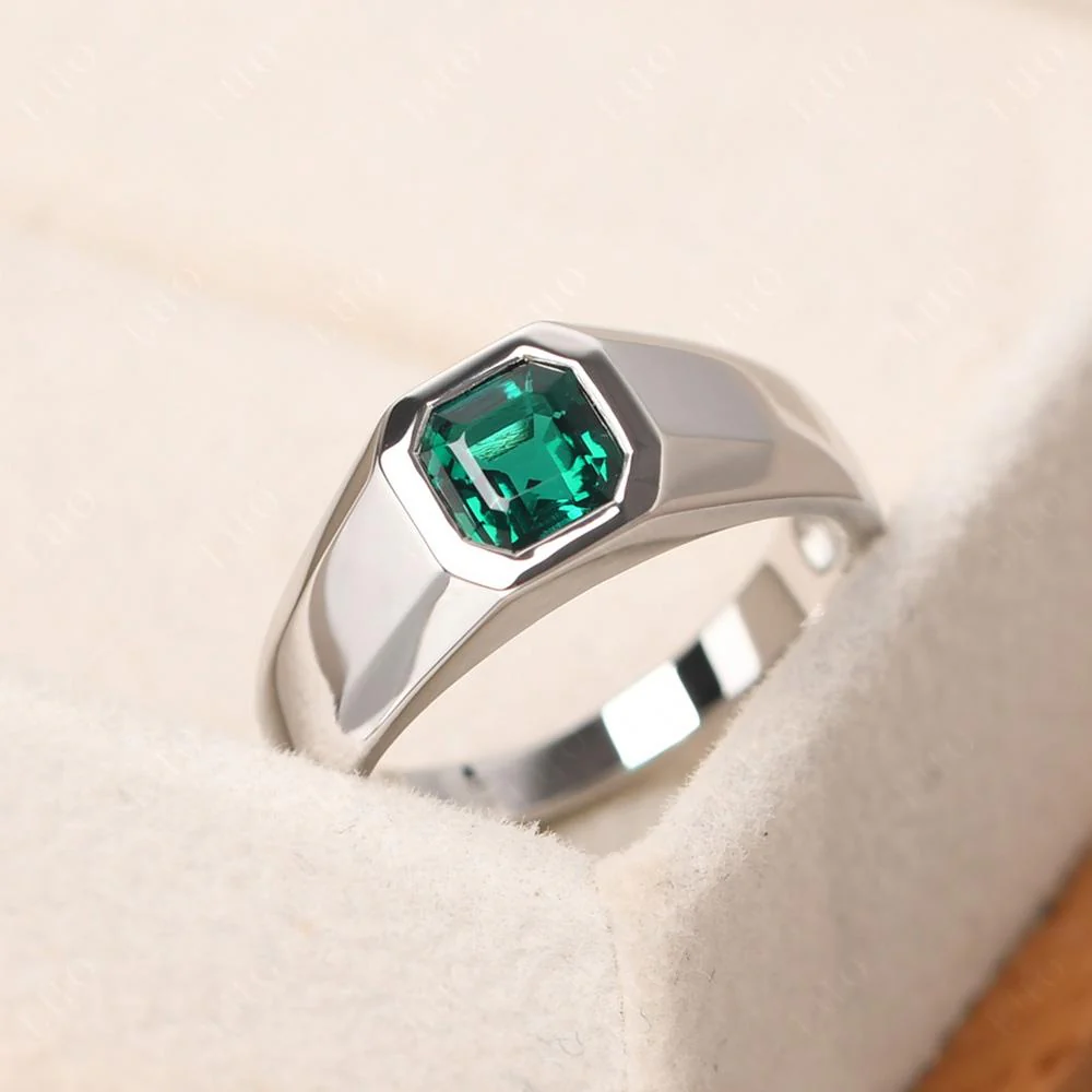 Emerald Unisex Engagement Ring - Image 10