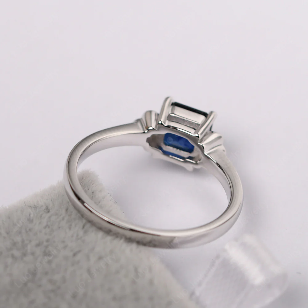 Asscher Cut Sapphire Solitaire Ring - Image 4