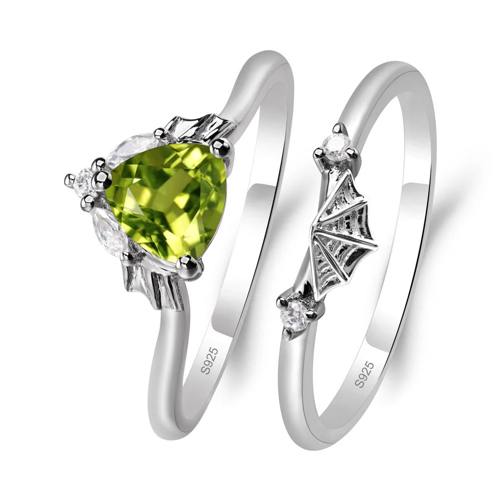 Peridot Spider Web Ring - Image 2