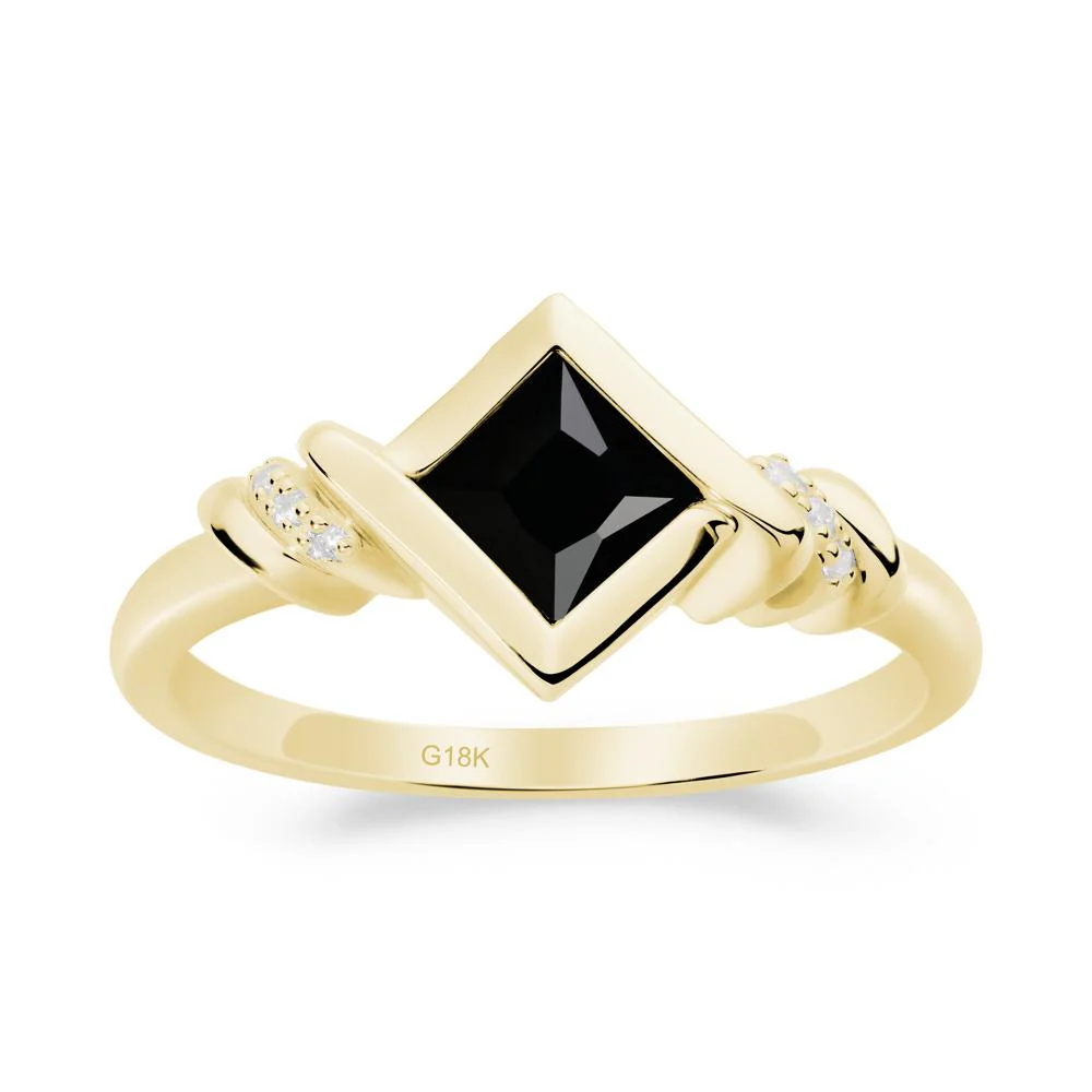 Bezel Set Black Spinel Ring with Twisted Shank - Image 4