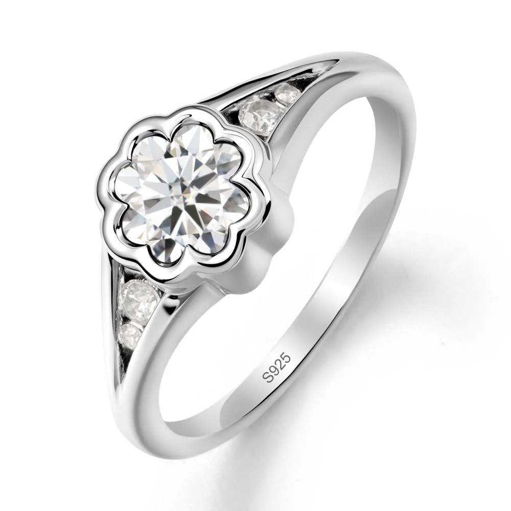 Bezel Setting Split Band Moissanite Ring - Image 9