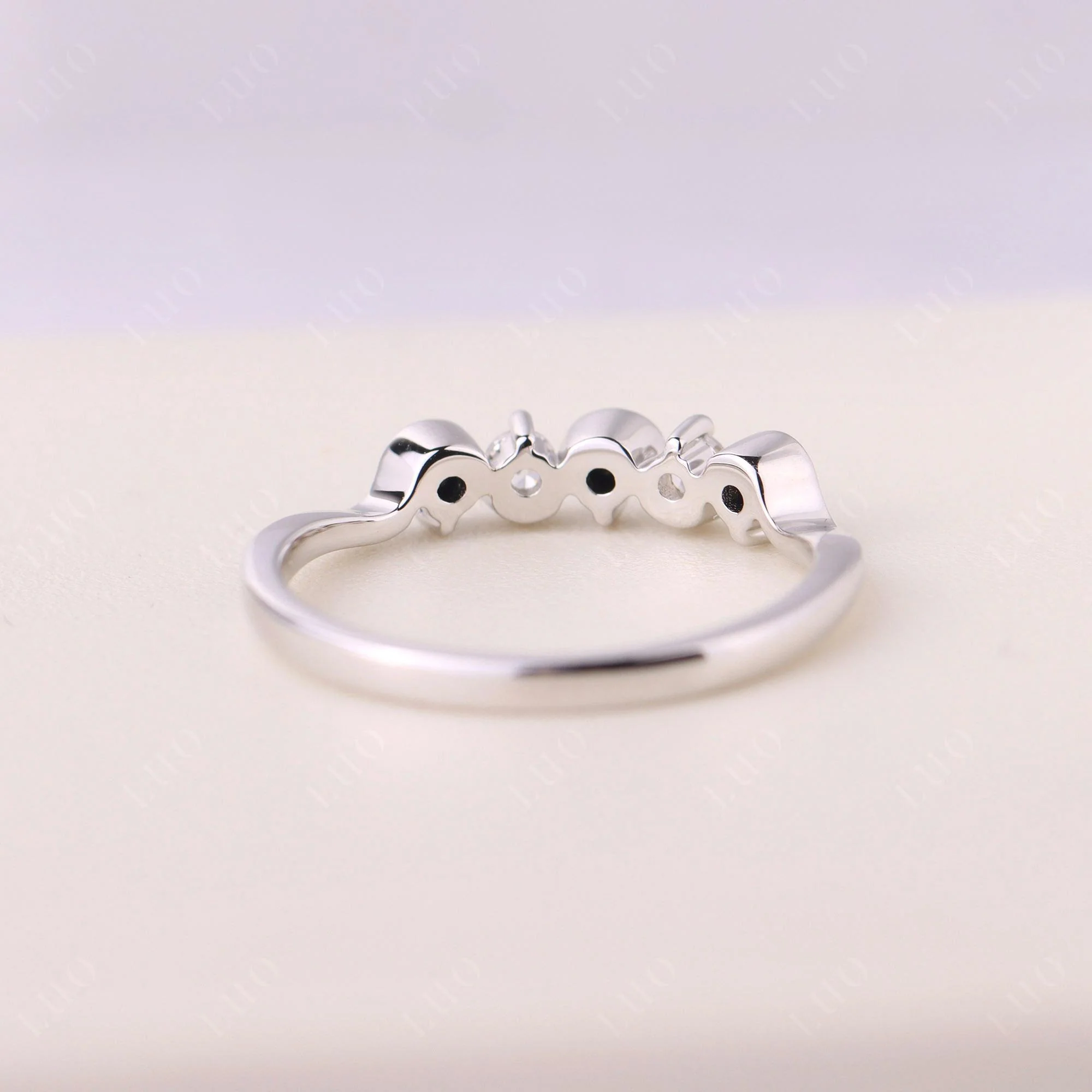Black Spinel Band Ring - Image 12