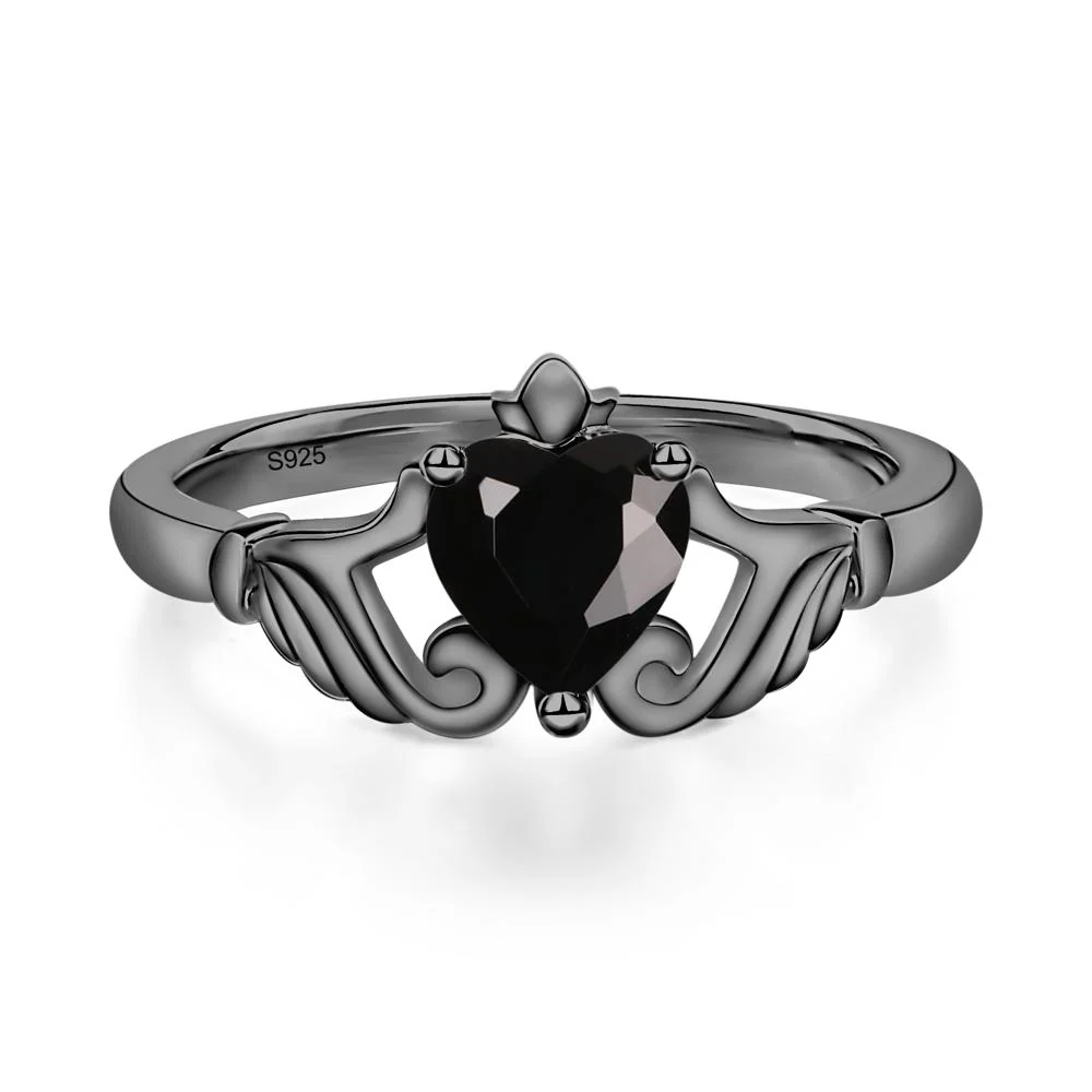 Black Spinel Women's Claddagh Ring - Image 2