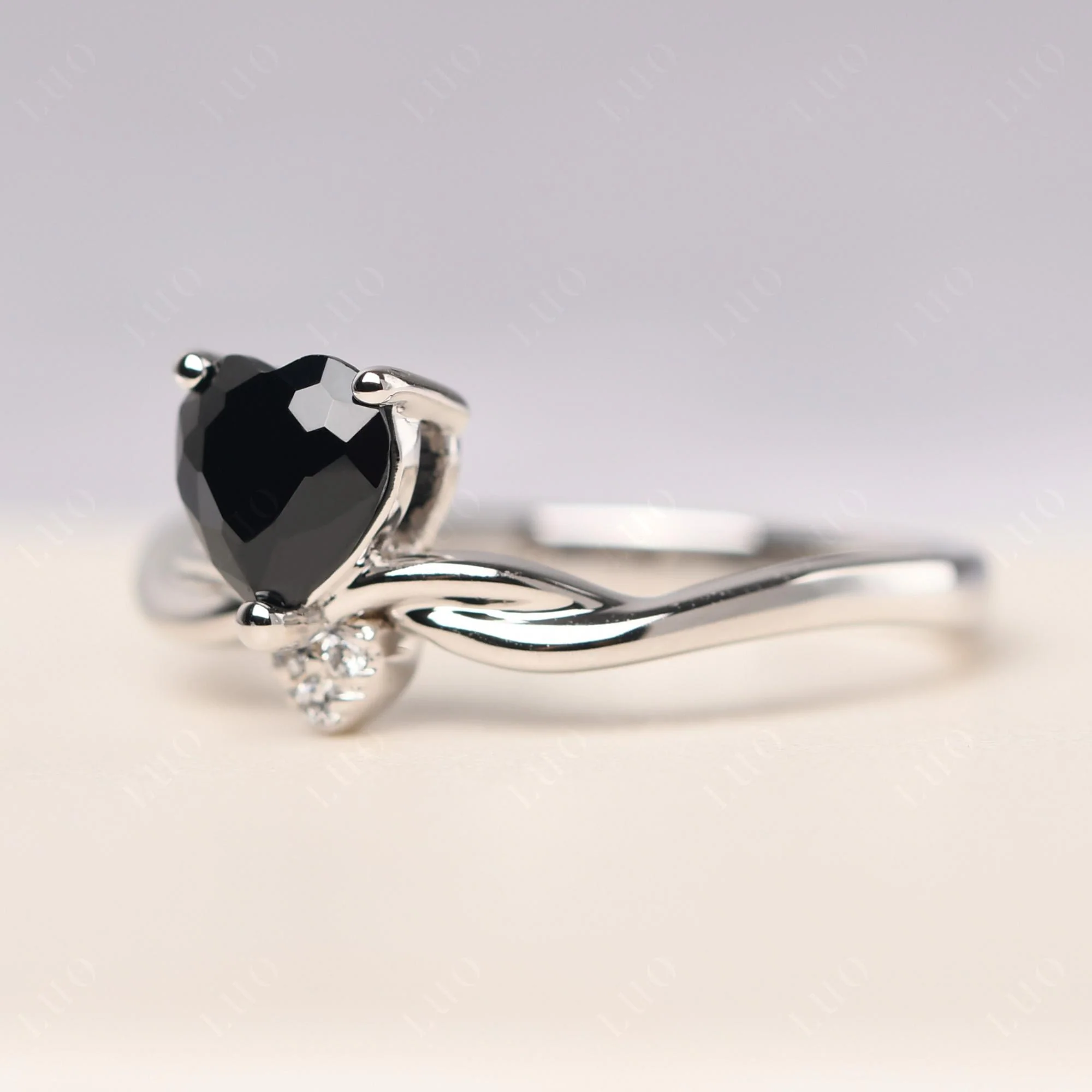 Black Spinel Twisted Heart Ring - Image 11