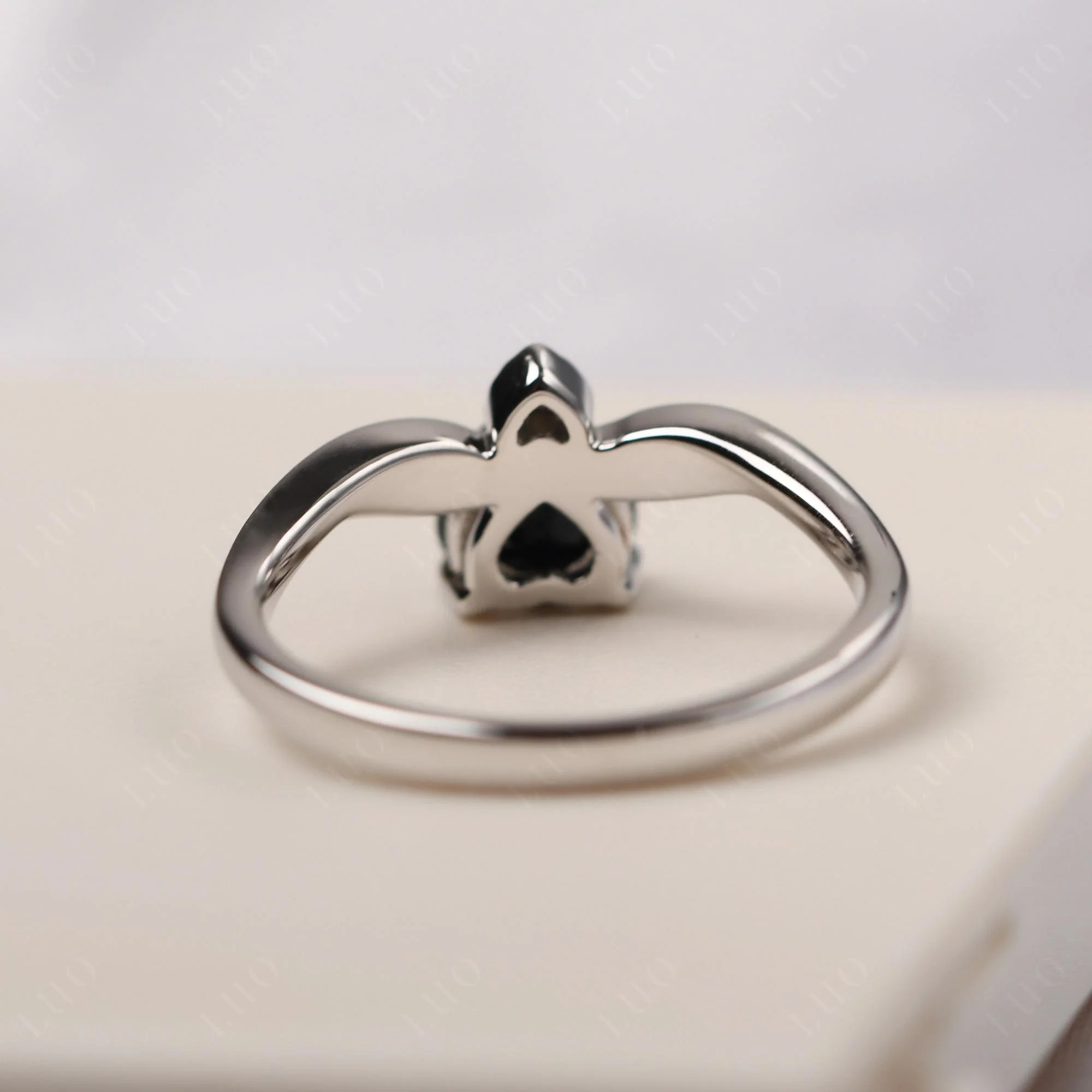 Black Spinel Twisted Heart Ring - Image 12