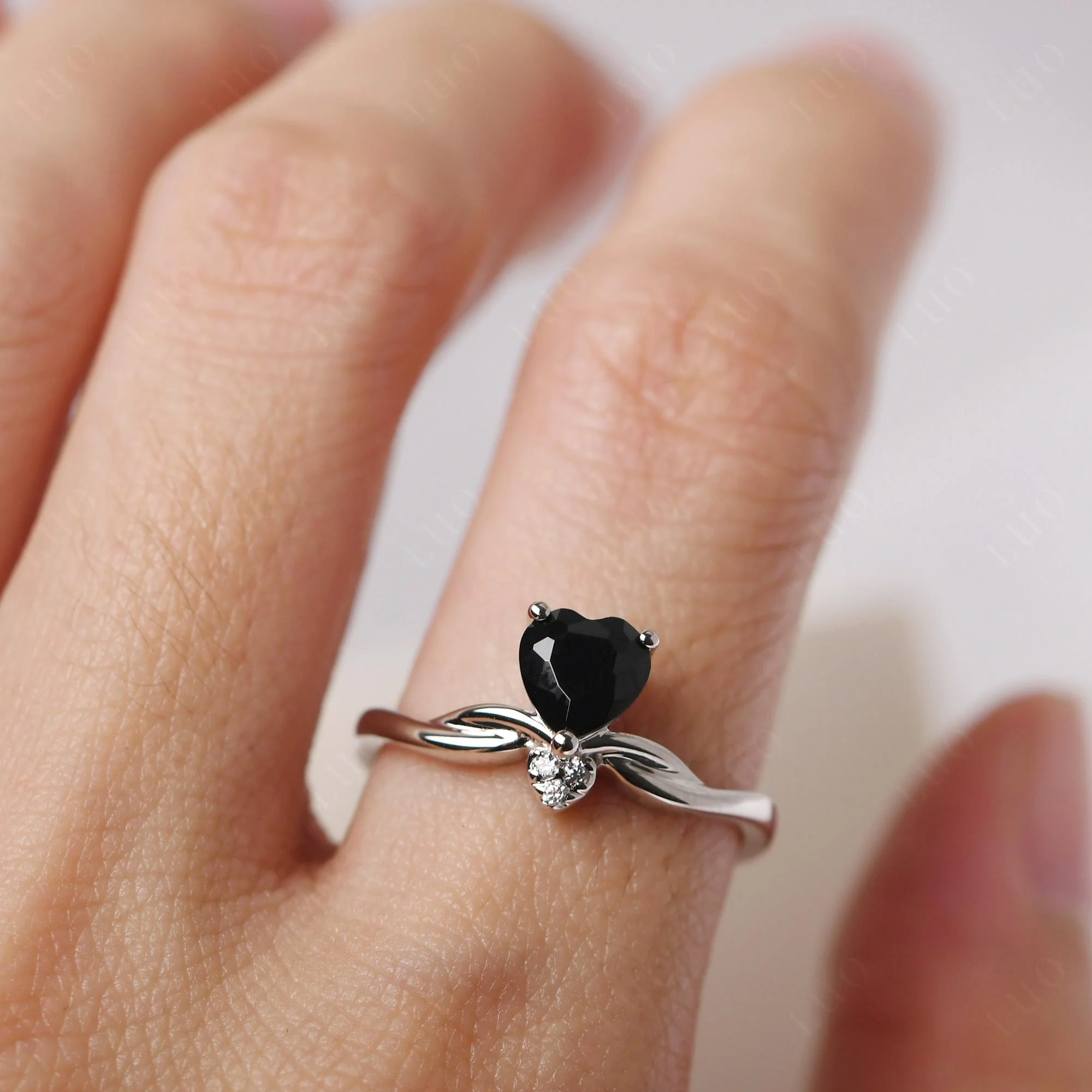 Black Spinel Twisted Heart Ring - Image 14