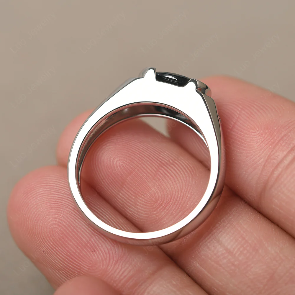 Oval Black Spinel Horizontal Unisex Ring - Image 3