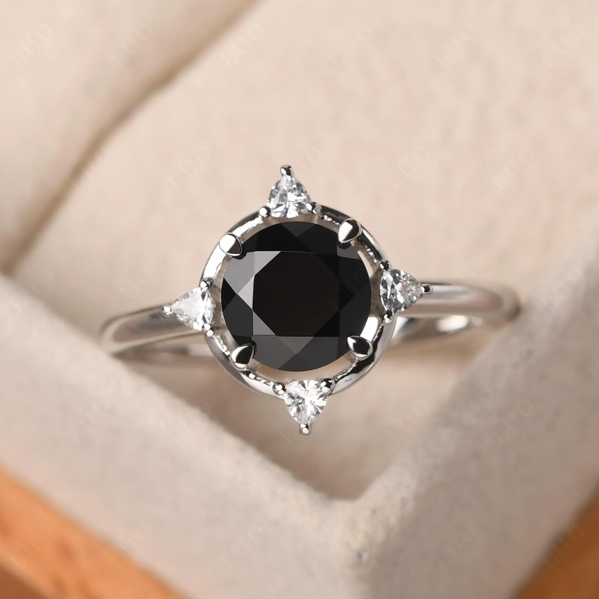 Black Spinel Compass Setting Ring - Image 10