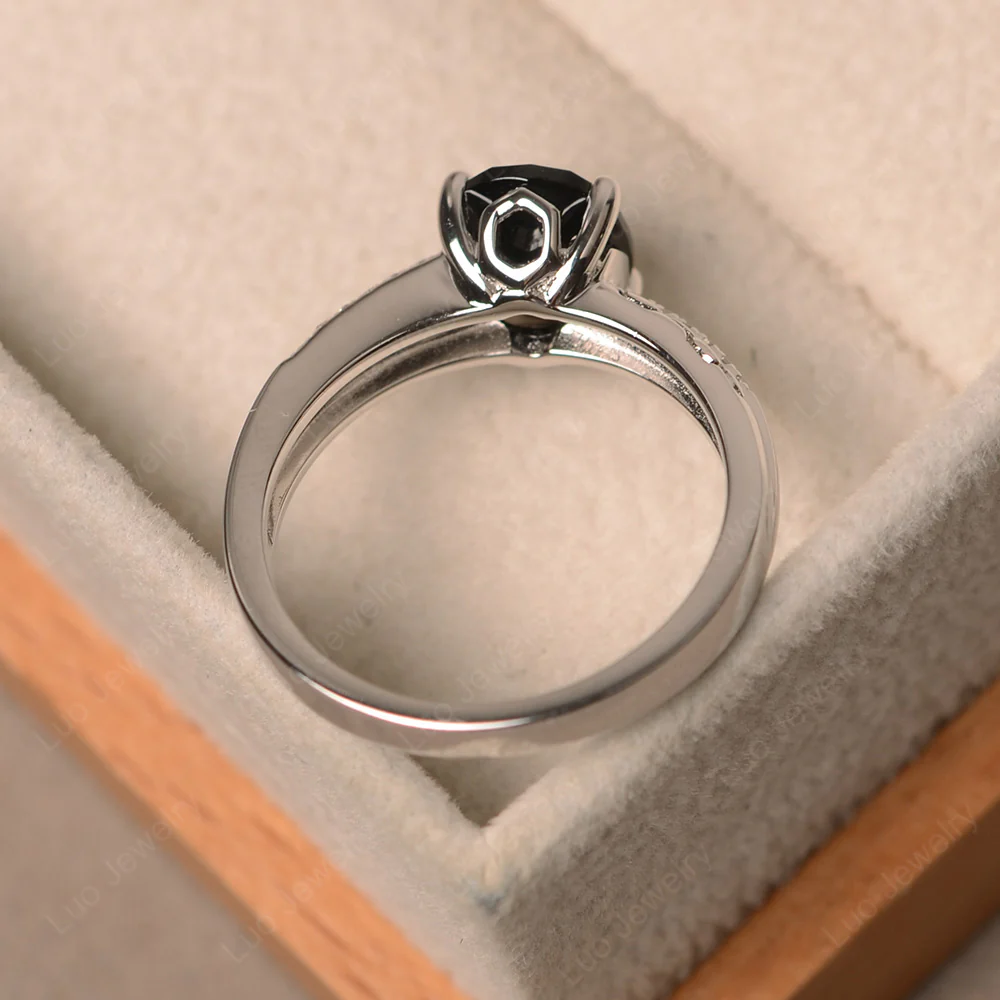 Vintage Style Oval Cut Black Spinel Ring - Image 3