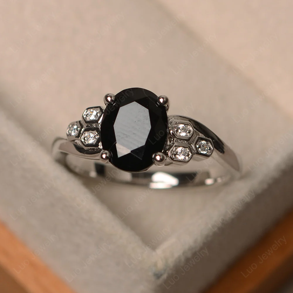 Oval Cut Black Spinel Honeycomb Ring