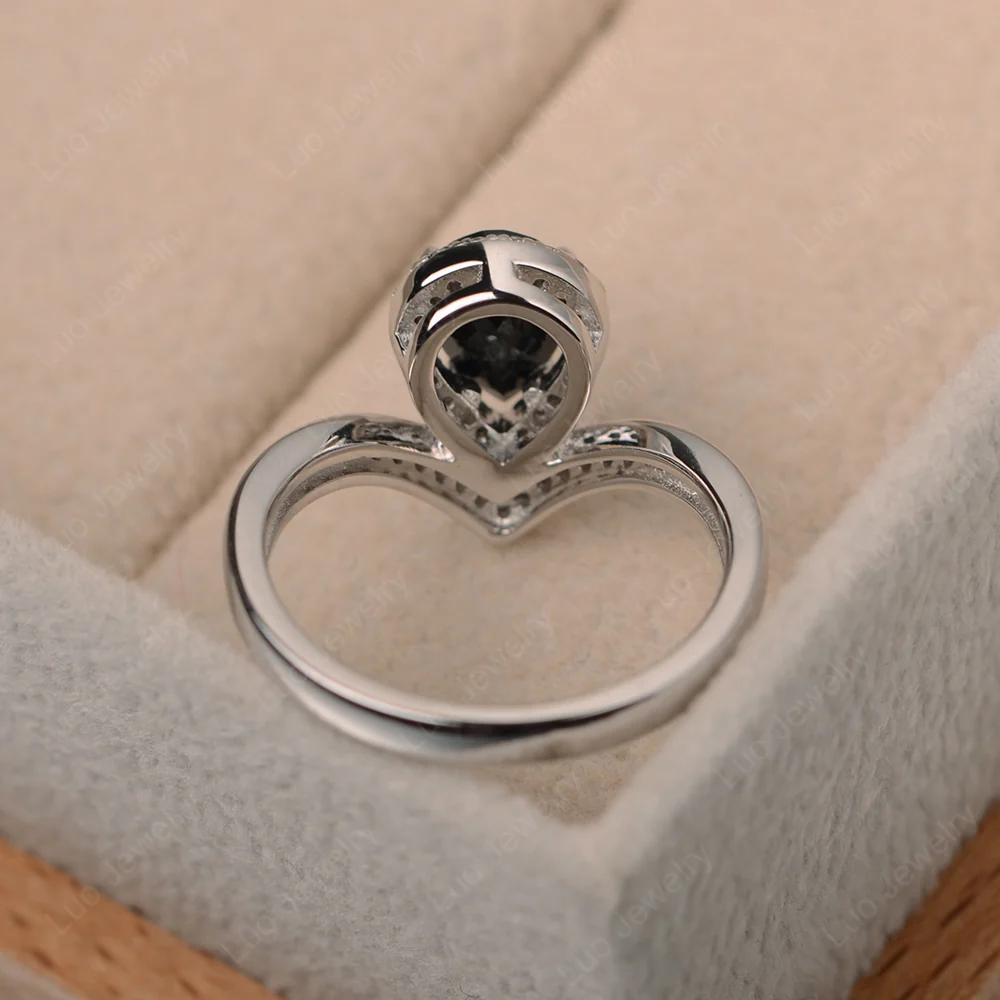 Teardrop Shaped Black Spinel Chevron Ring - Image 2