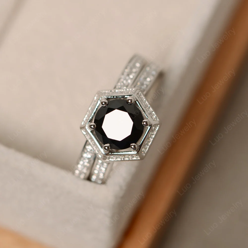 Black Spinel 6 Prong Wedding Ring Set - Image 2