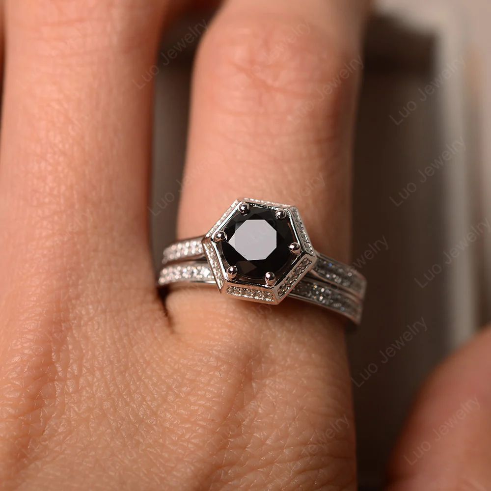 Black Spinel 6 Prong Wedding Ring Set - Image 4