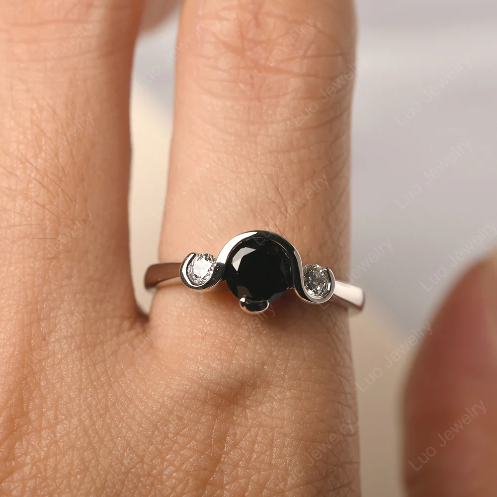 Black Spinel Vintage Bezel Set Engagement Ring - Image 5