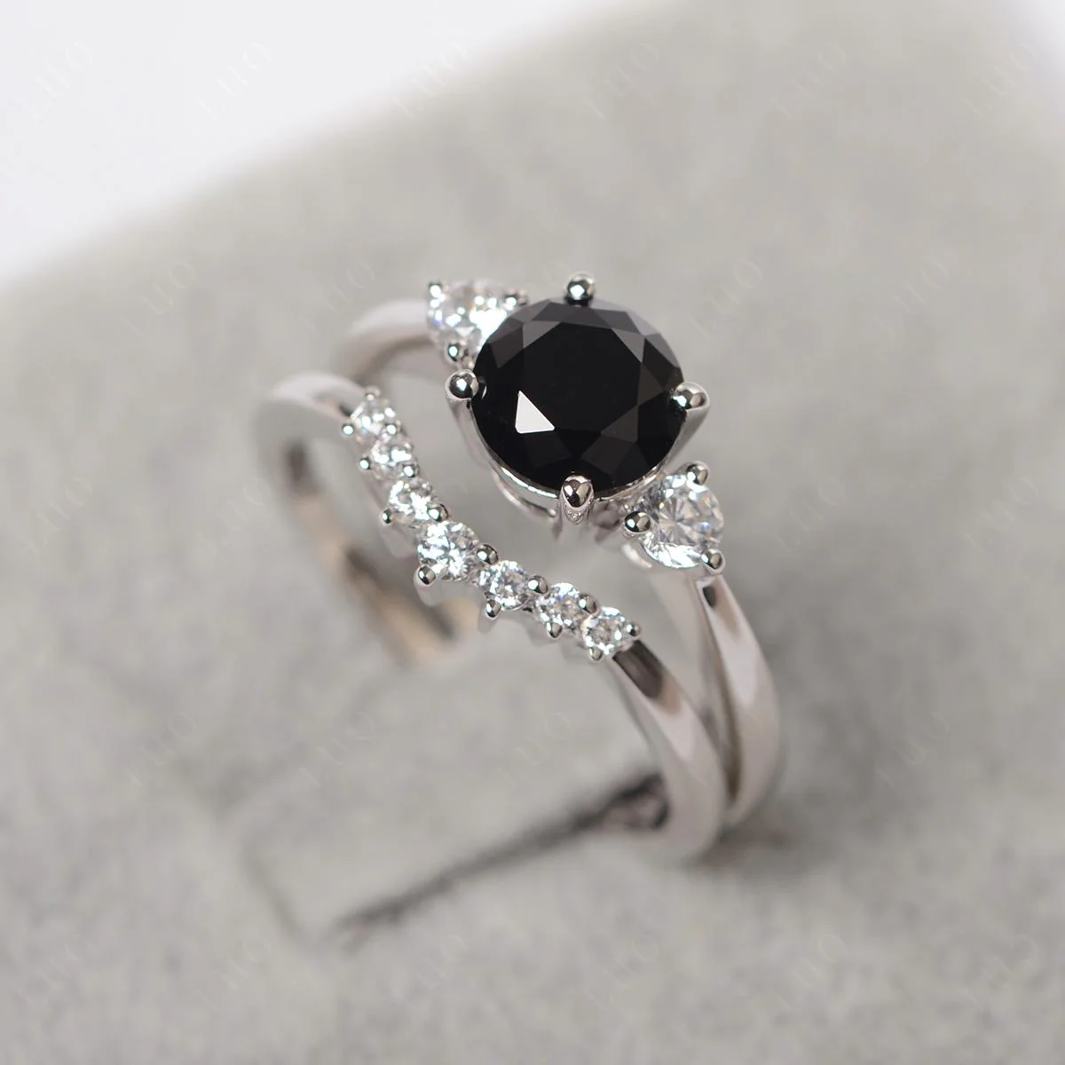 Round Black Spinel Wedding Ring Set - Image 11