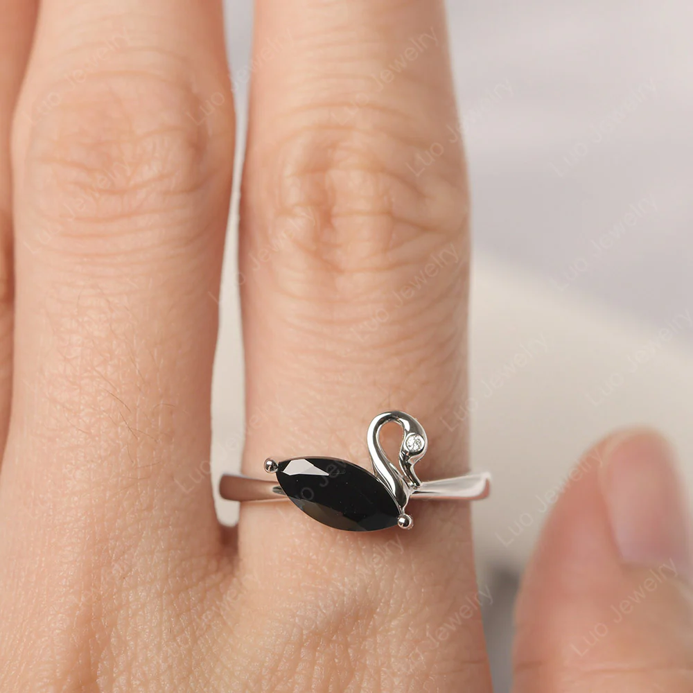 Black Spinel Swan Ring - Image 5