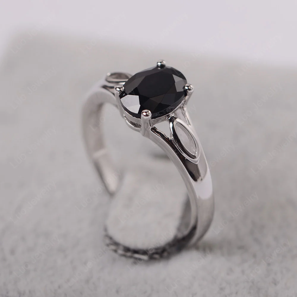 Oval Black Spinel Solitaire Split Shank Ring - Image 2