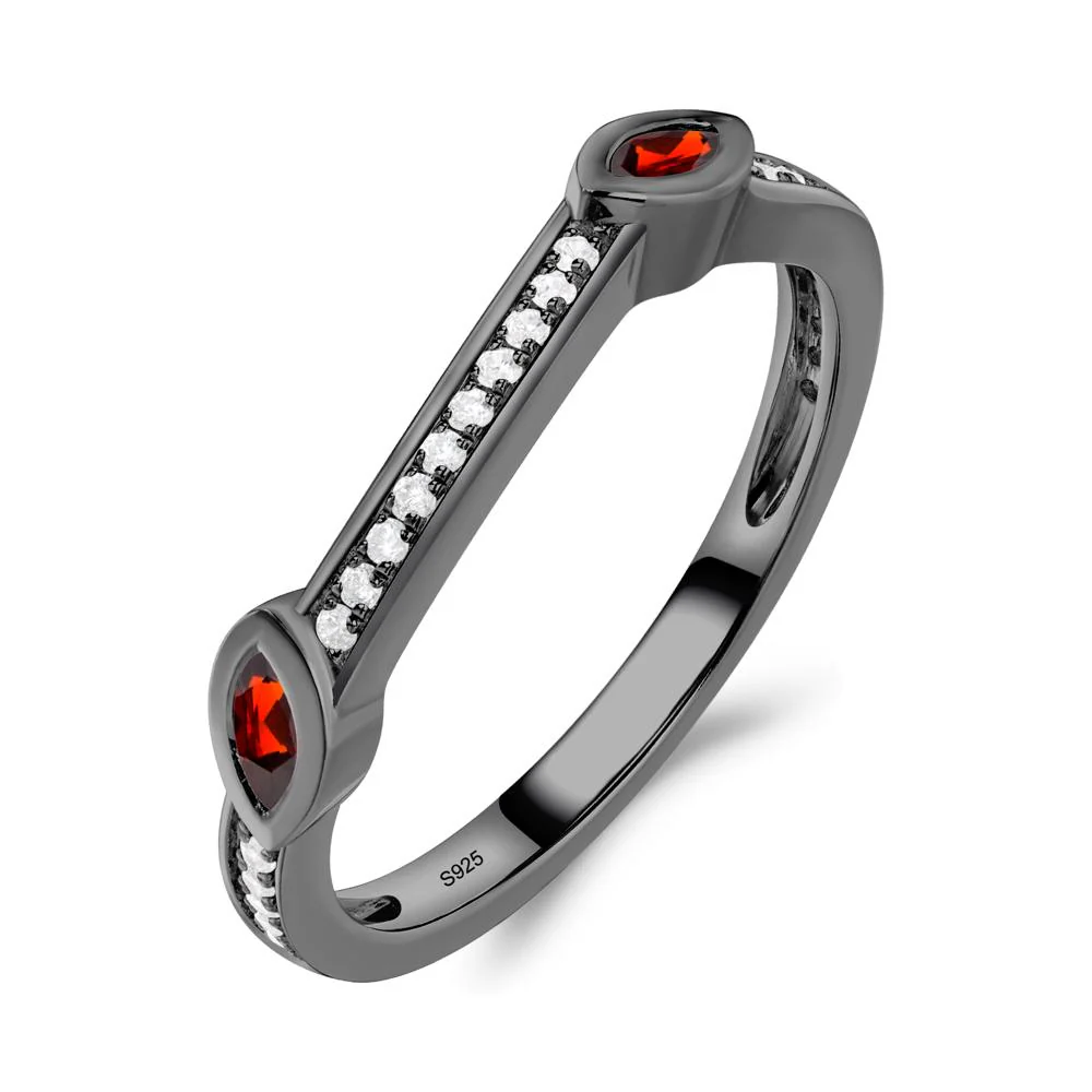 Black Spinel Twisted Leaf Engagement Ring - Image 24
