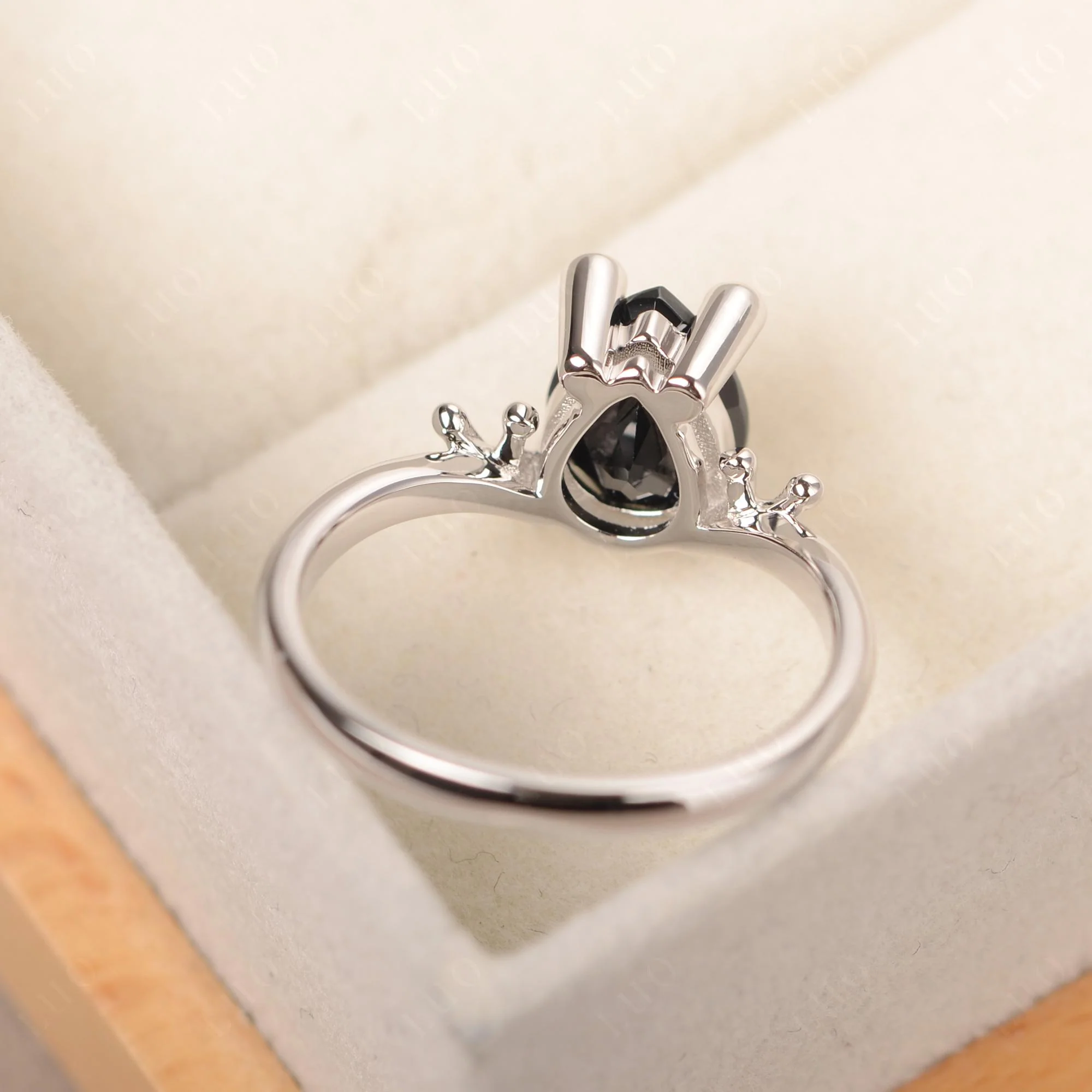 Black Spinel Frog Ring - Image 31