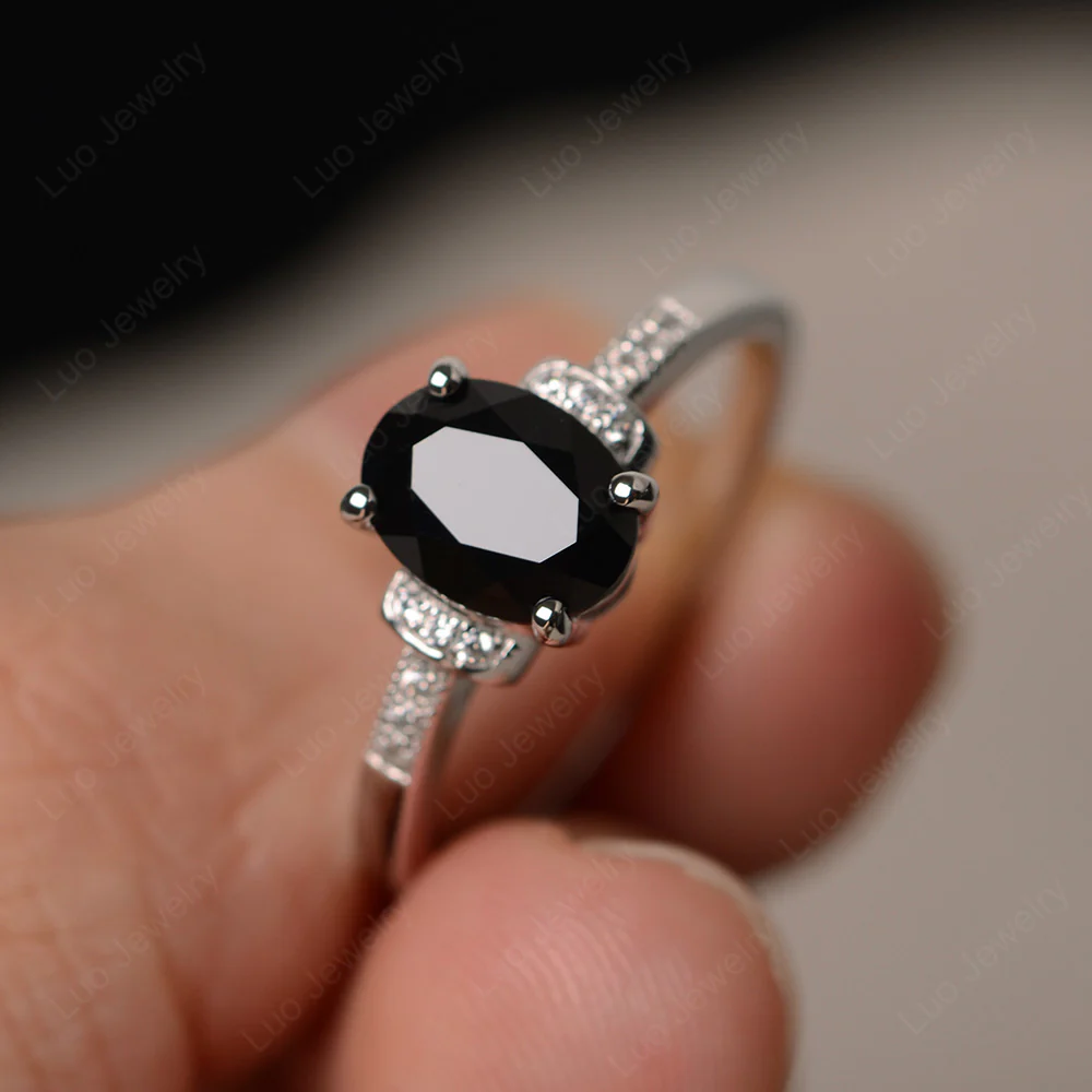 Petite Oval Black Spinel Ring