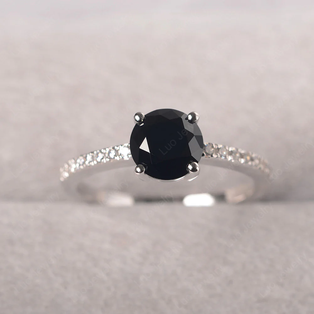 Simple Round Black Spinel Ring