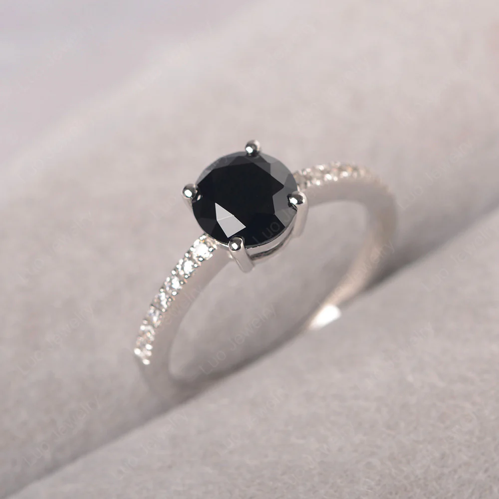 Simple Round Black Spinel Ring - Image 2