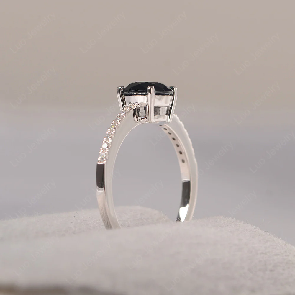 Simple Round Black Spinel Ring - Image 3