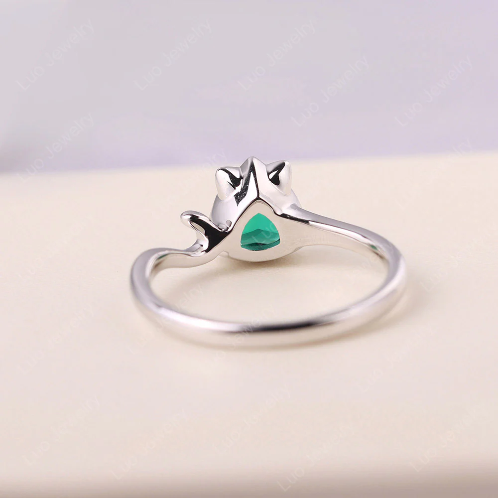 Emerald Cat Inspired Ring - Image 3