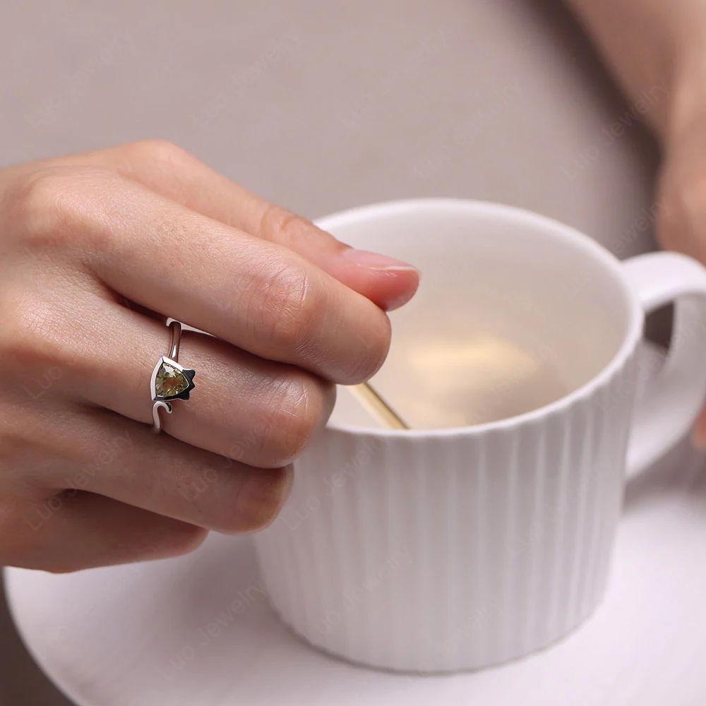 Lemon Quartz Cat Inspired Ring - Image 6
