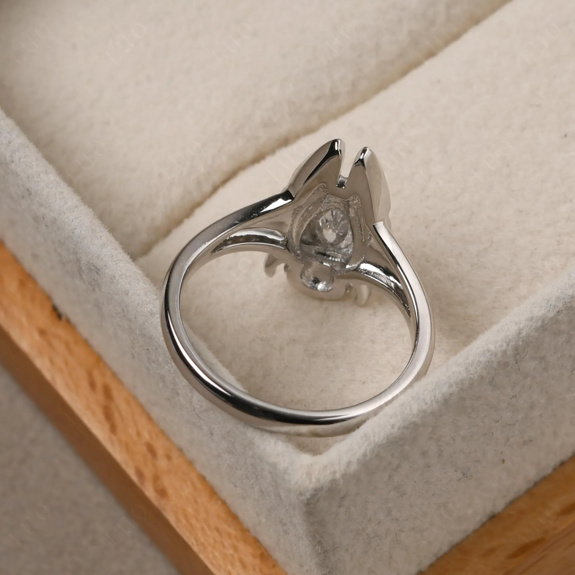 Cubic Zirconia Cicada Ring - Image 13