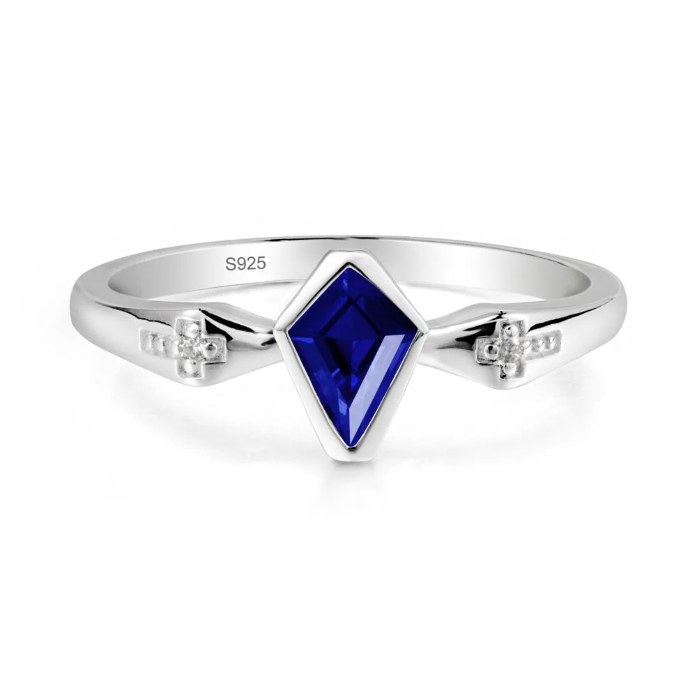 Coffin Shaped Bezel Setting Sapphire Ring - Image 7