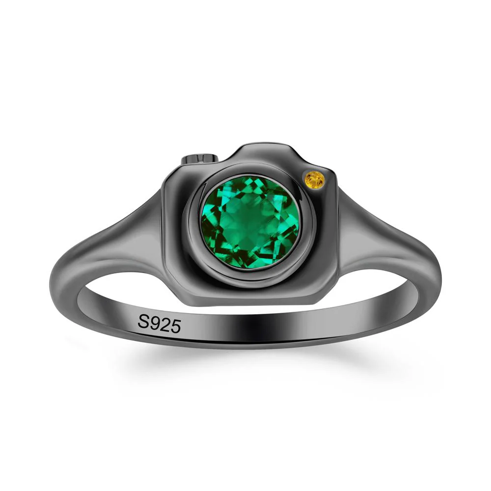 Creative Emerald and Citrine Statement Ring - Image 7