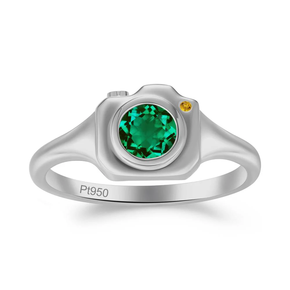 Creative Emerald and Citrine Statement Ring - Image 9