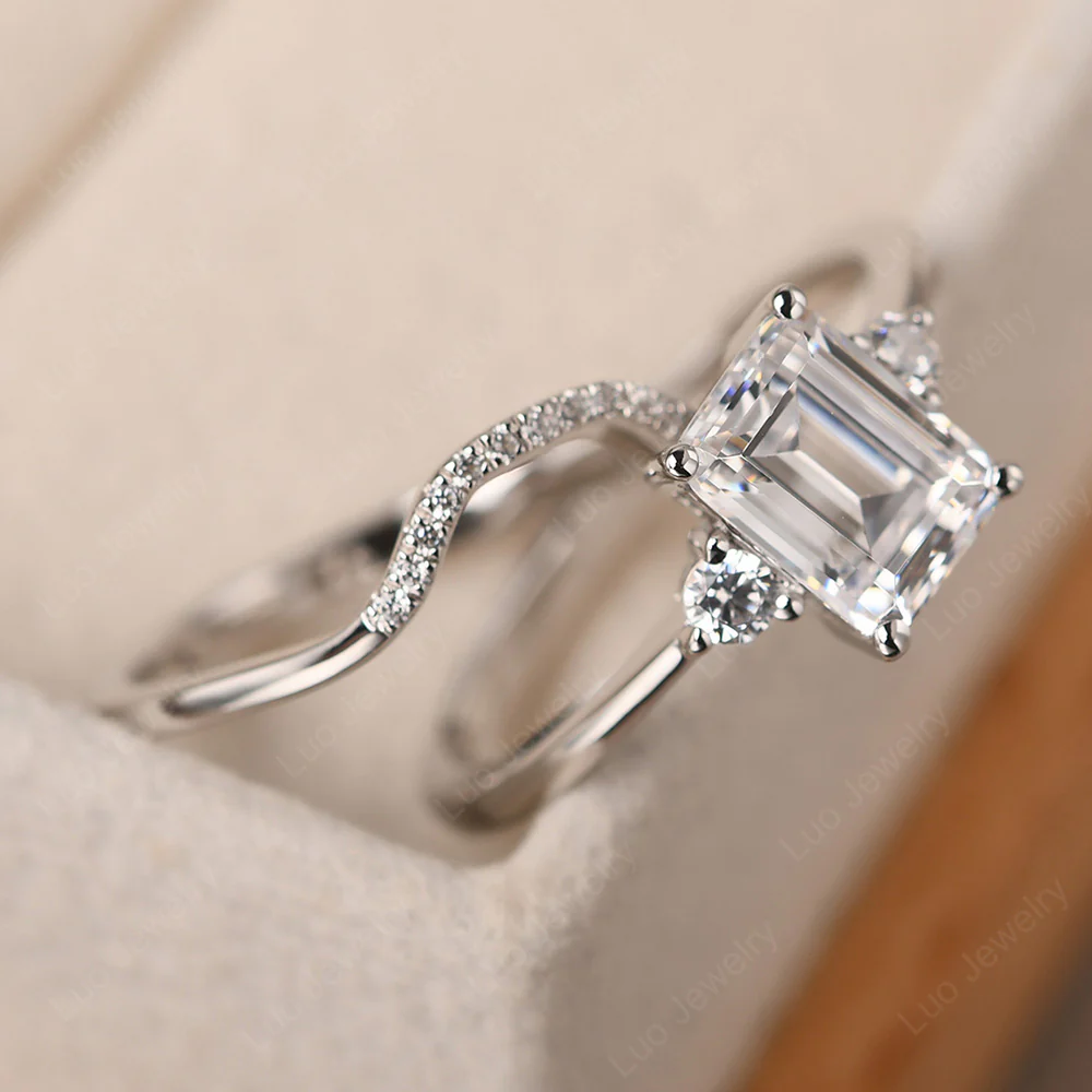 Cubic Zirconia Engagement Ring with Band - Image 3