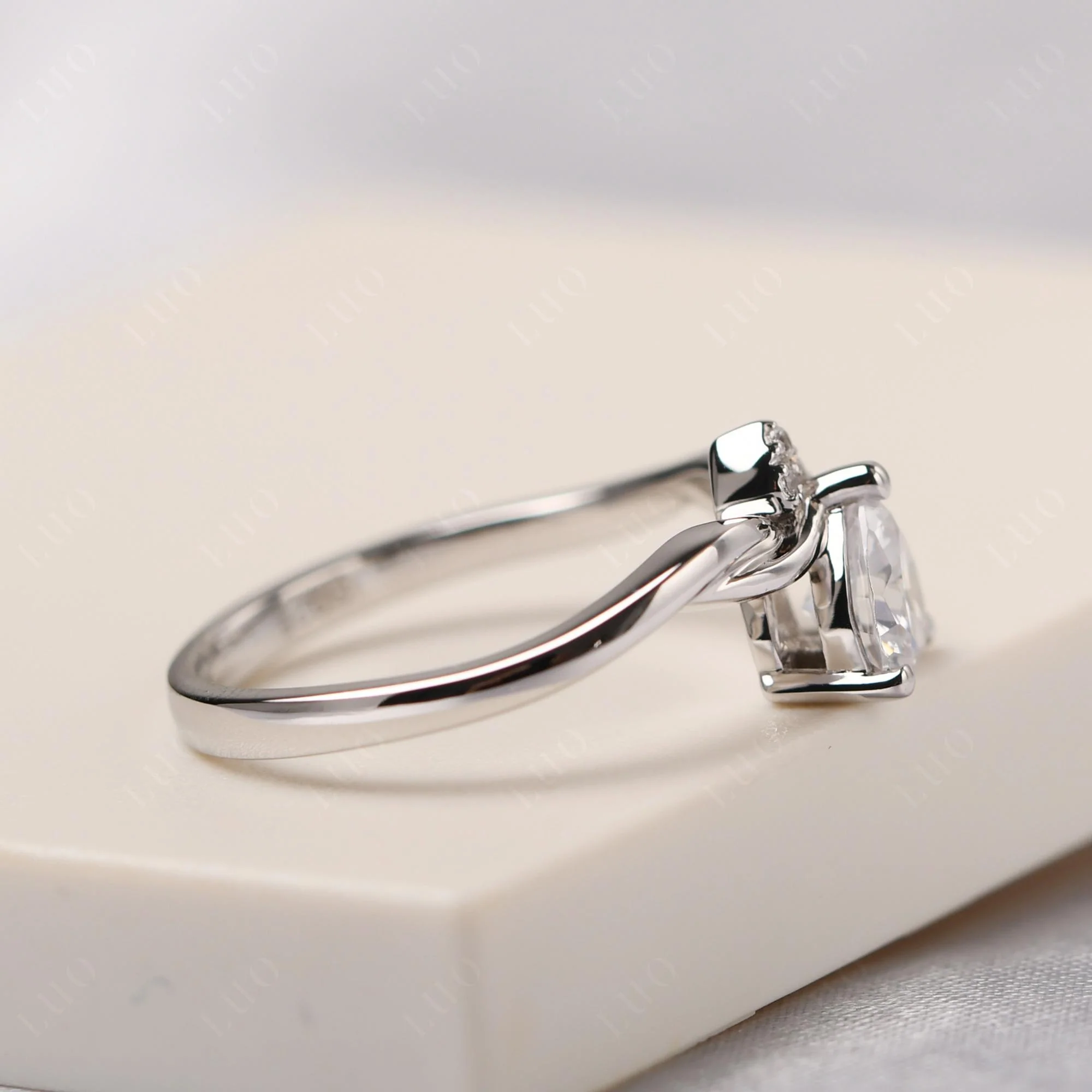 Cubic Zirconia Twisted Heart Ring - Image 13