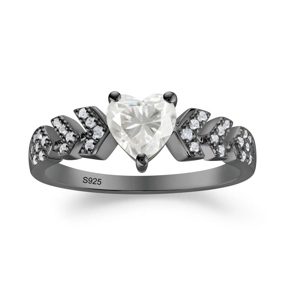 Cupid Arrow Heart Moissanite Promise Ring - Image 4