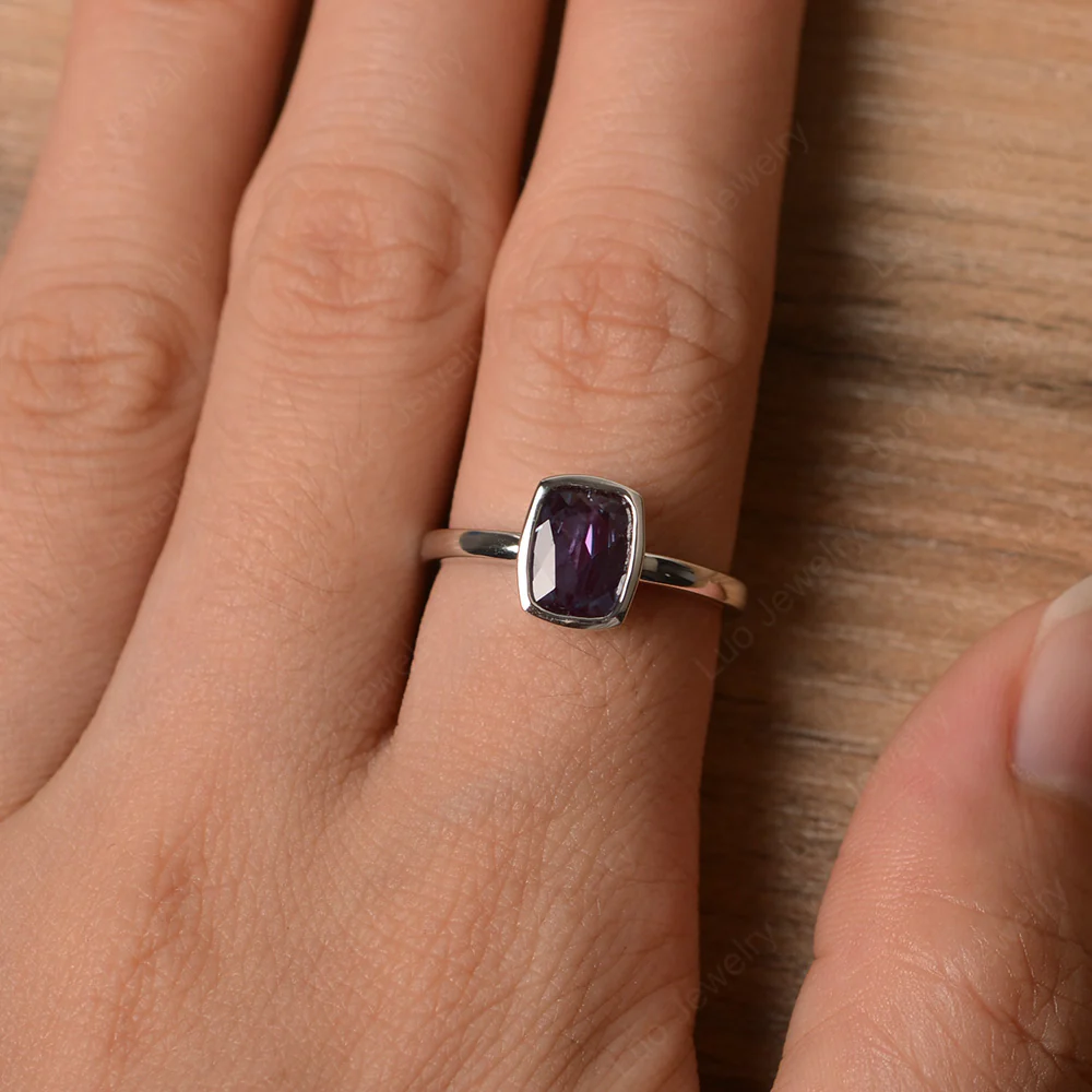 Cushion Cut Alexandrite Bezel Setting Ring - Image 4