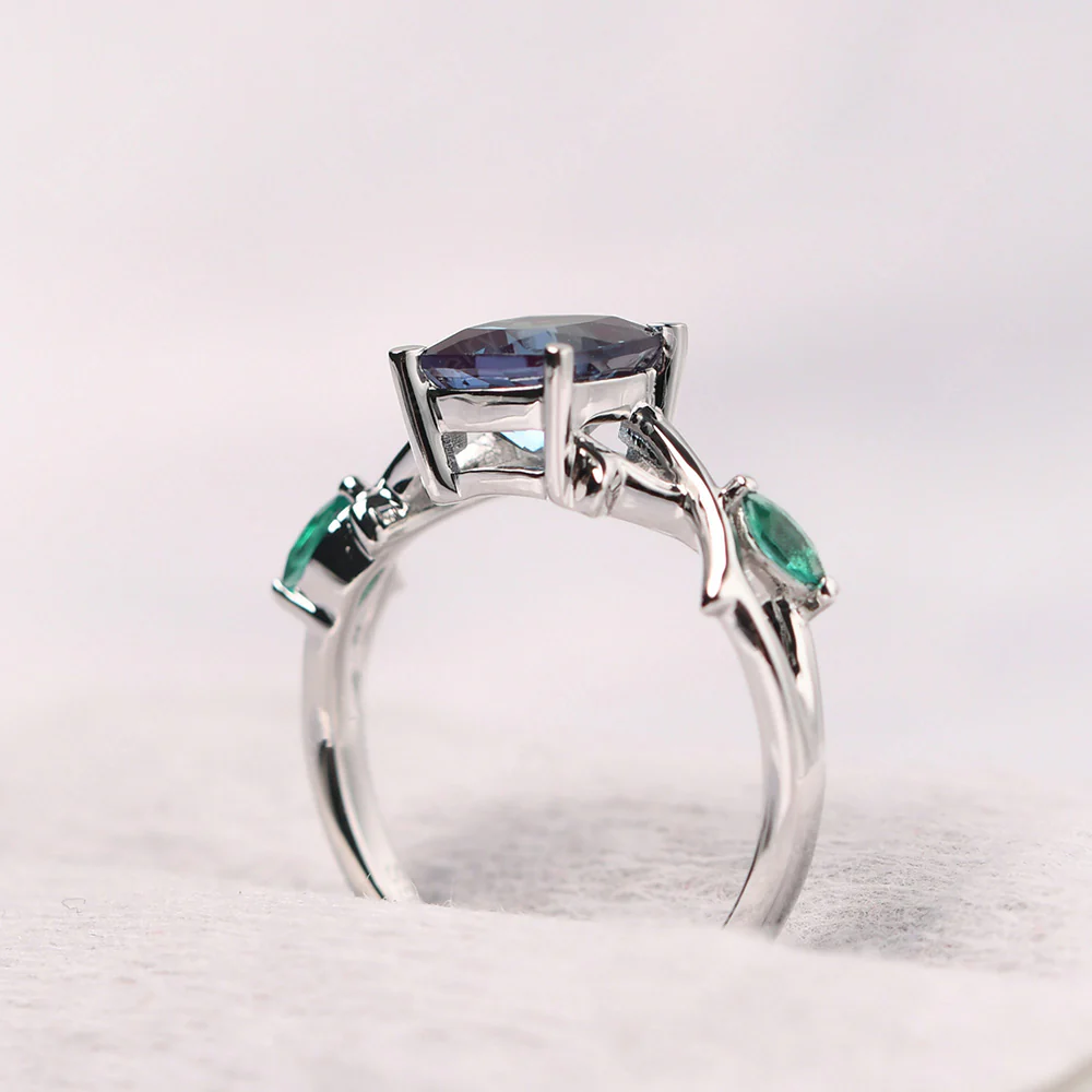 Willow Cushion Cut Alexandrite Ring - Image 4