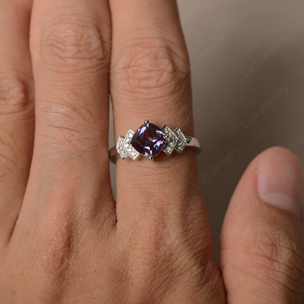 Cushion Cut Alexandrite Ring Kite Set - Image 3